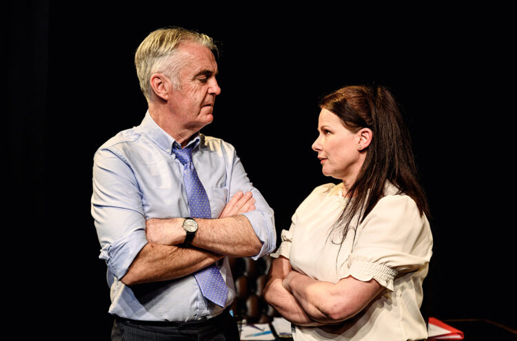 Award-Winning Dark Comedy &#8220;The Appraisal&#8221; Heads to North Devon 🎭😂