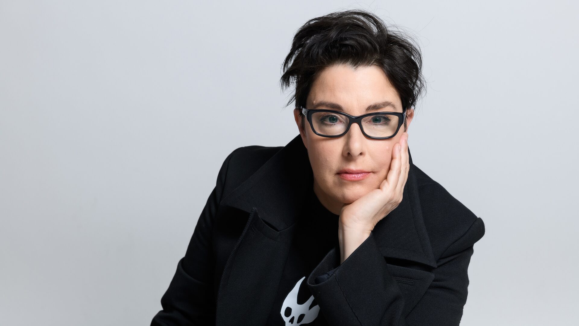 Sue Perkins 16-9